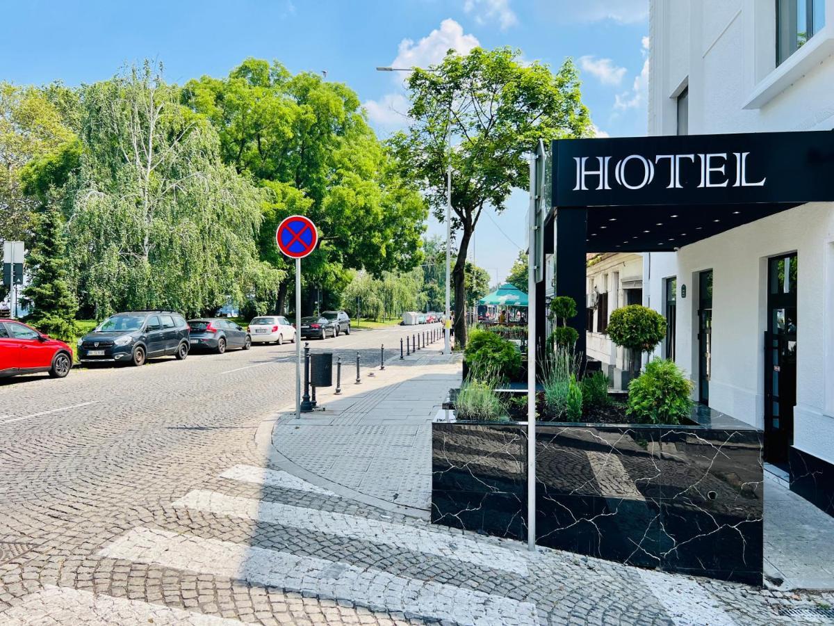 Side One Design Hotel Garni Belgrad Exterior foto