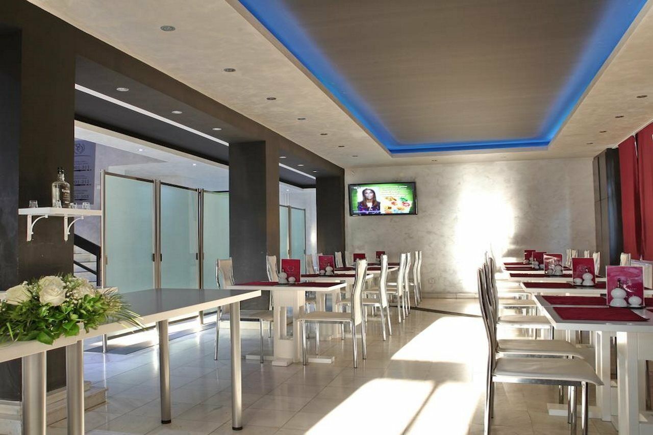 Side One Design Hotel Garni Belgrad Exterior foto